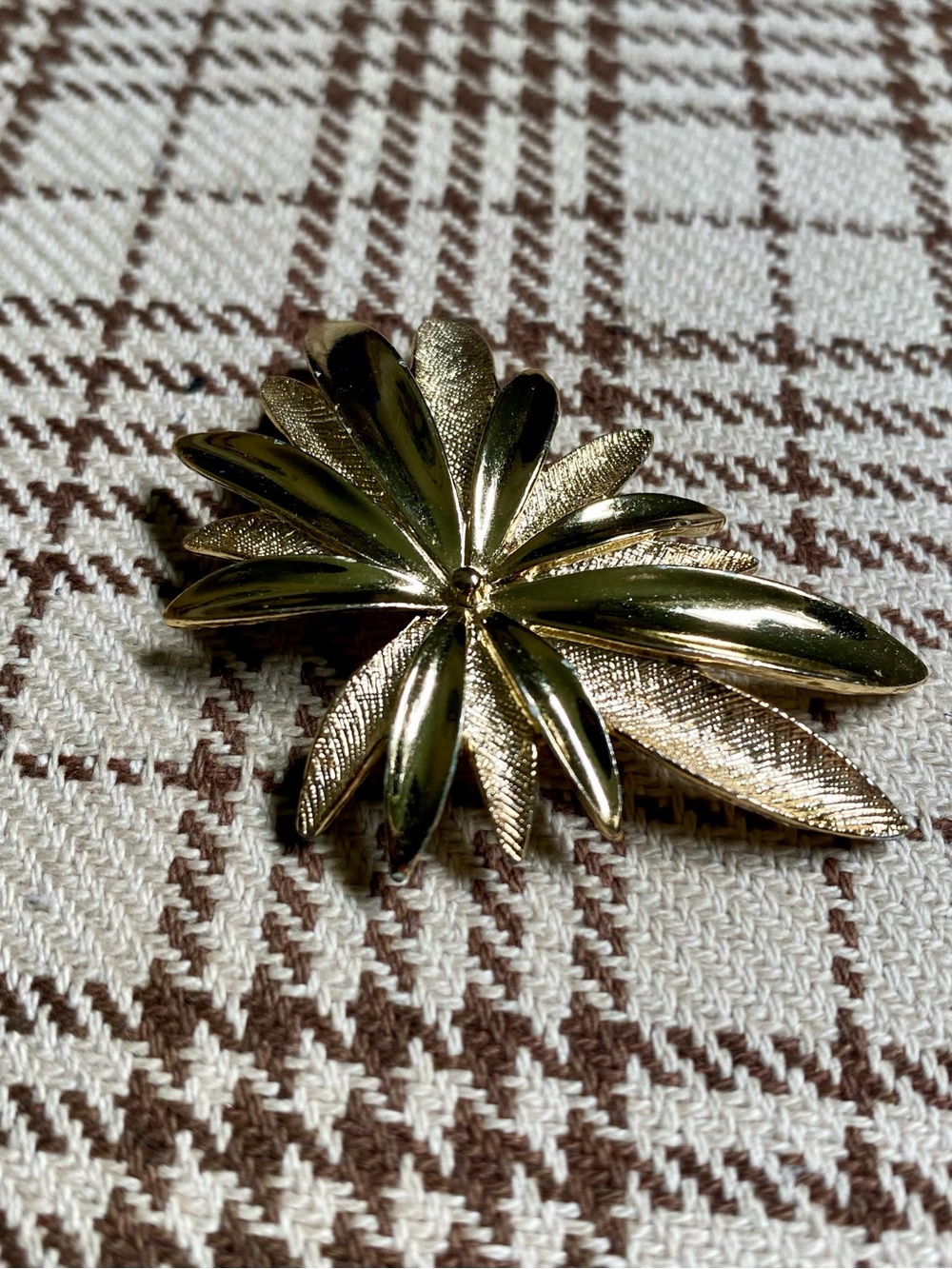 Gold Leaf Floral Brooch - Women Accessories